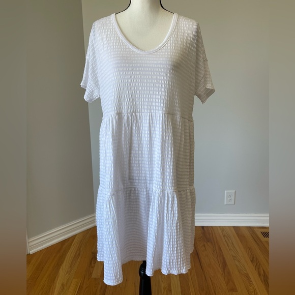 White Burch white tier lined dress in a size XL  beach wedding bridal shower - Picture 1 of 7
